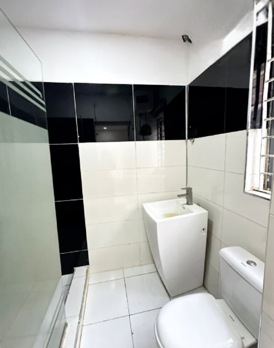 Fully Service 2bedroom Apartment at Lekki Right, Lekki Phase 1 Right Hand Side By Wre, Lekki, Lagos, House for Rent