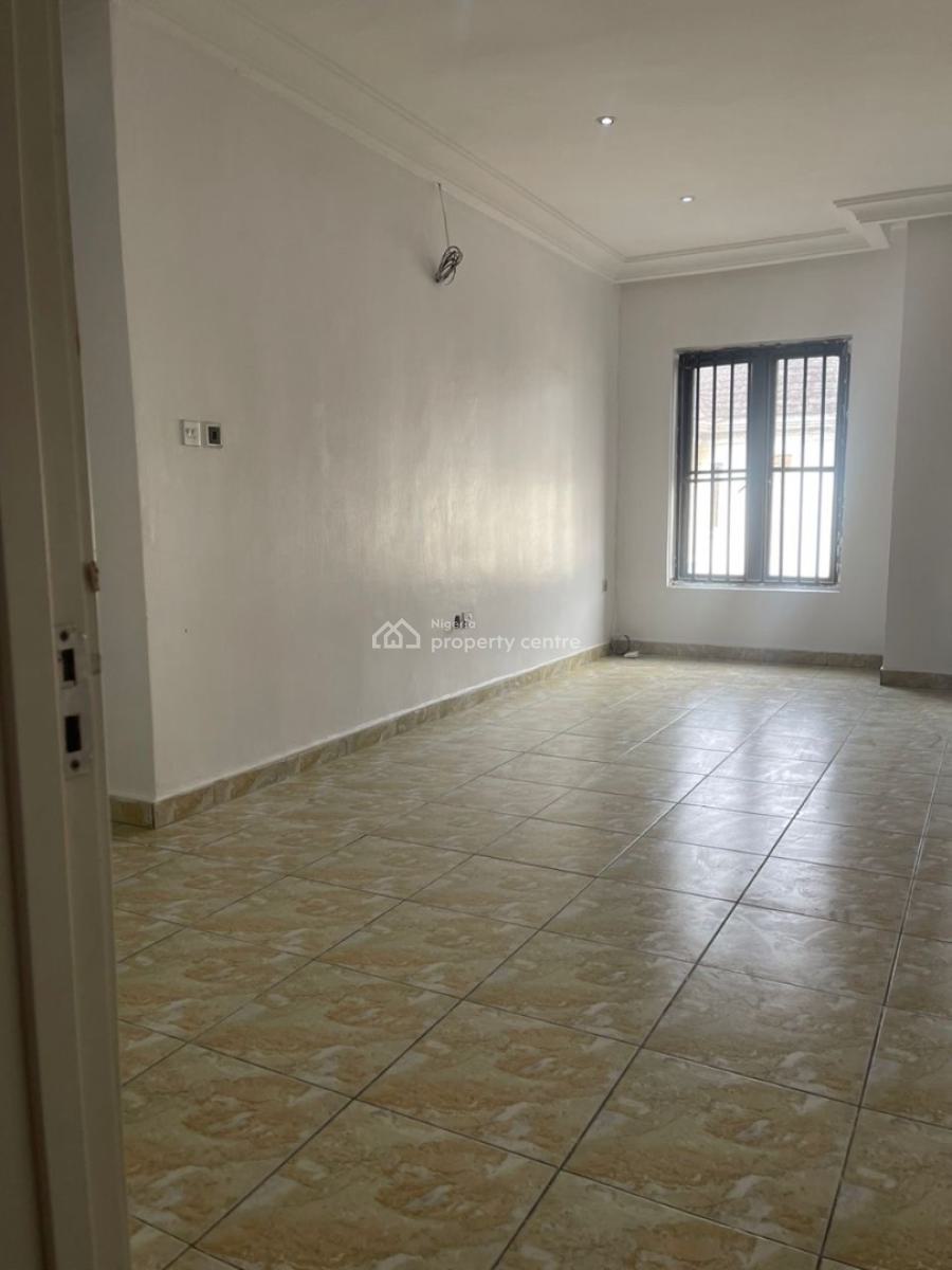 Clean and Spacious Room in a Shared Apartment, Chevron, Lekki, Lagos, Self Contain (single Rooms) for Rent