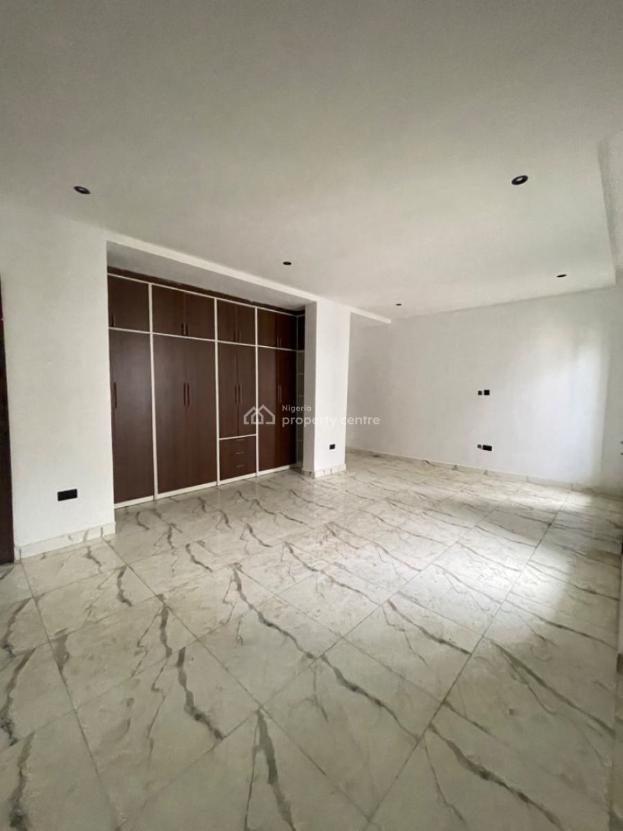 5bedroom Semi Detached Duplex and a Bq, Wuye, Abuja, Semi-detached Duplex for Sale