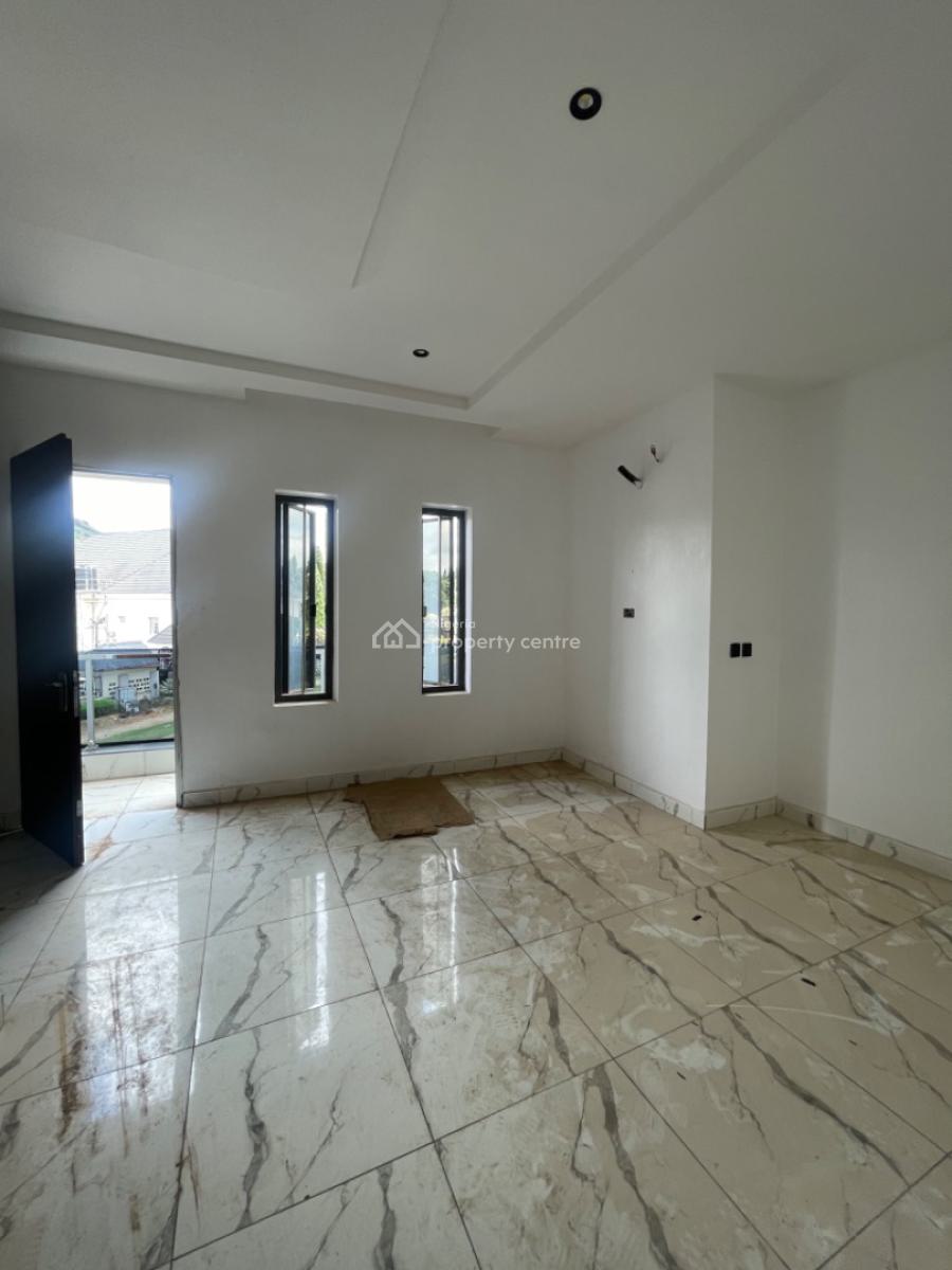 5bedroom Semi Detached Duplex and a Bq, Wuye, Abuja, Semi-detached Duplex for Sale