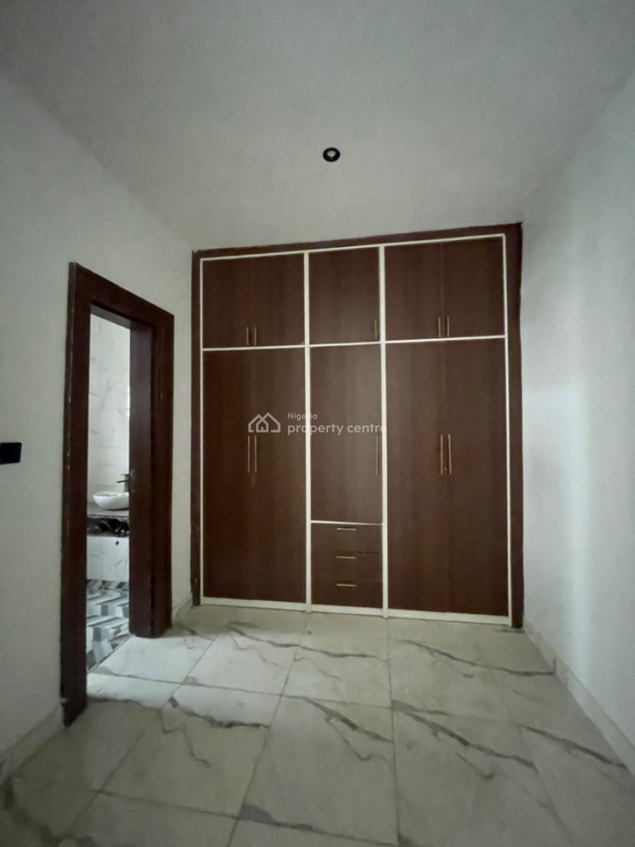 5bedroom Semi Detached Duplex and a Bq, Wuye, Abuja, Semi-detached Duplex for Sale