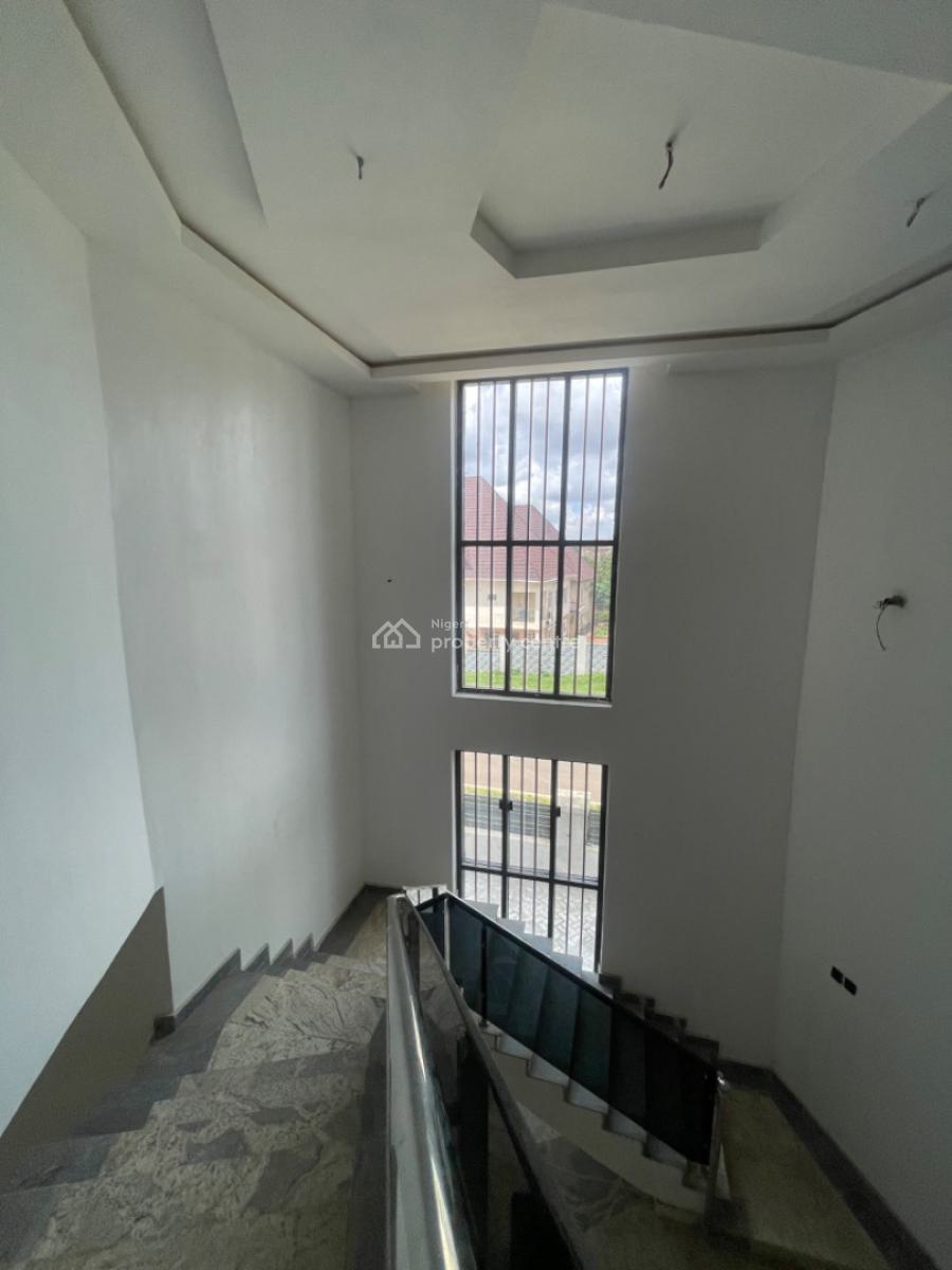 5bedroom Semi Detached Duplex and a Bq, Wuye, Abuja, Semi-detached Duplex for Sale