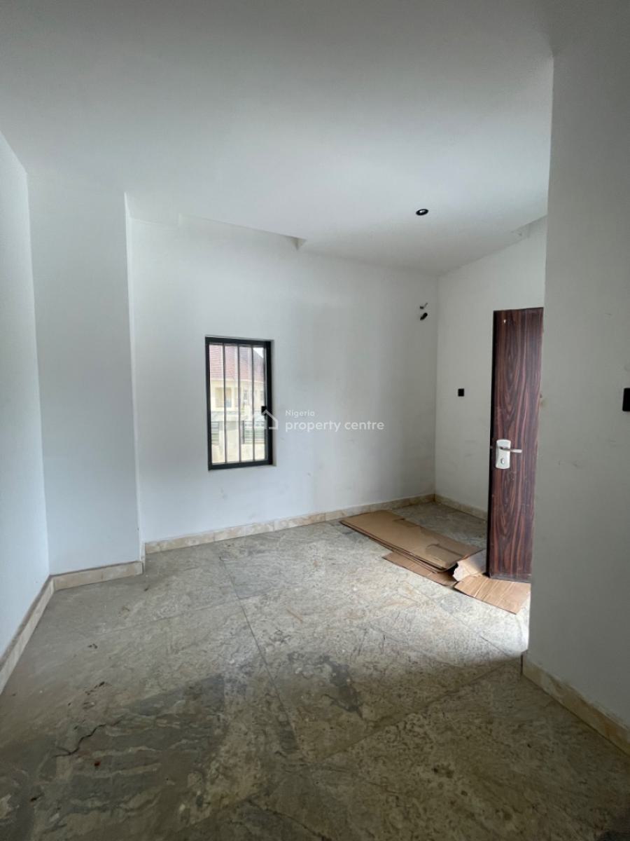 5bedroom Semi Detached Duplex and a Bq, Wuye, Abuja, Semi-detached Duplex for Sale