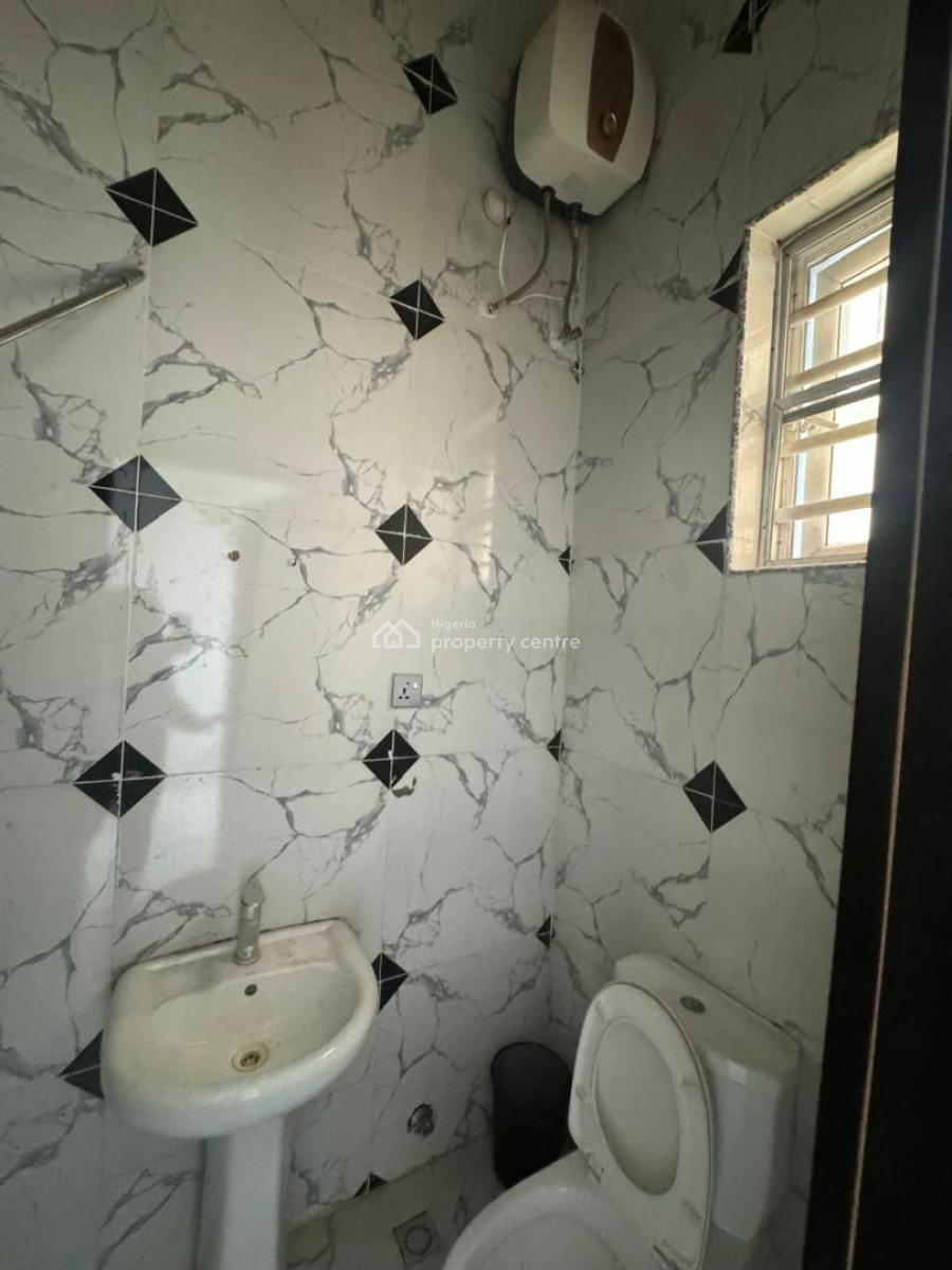 Lovely Spacious Guest Room Downstairs, Royal Pine Estate, Orchid, Ikota, Lekki, Lagos, Self Contain (single Rooms) for Rent