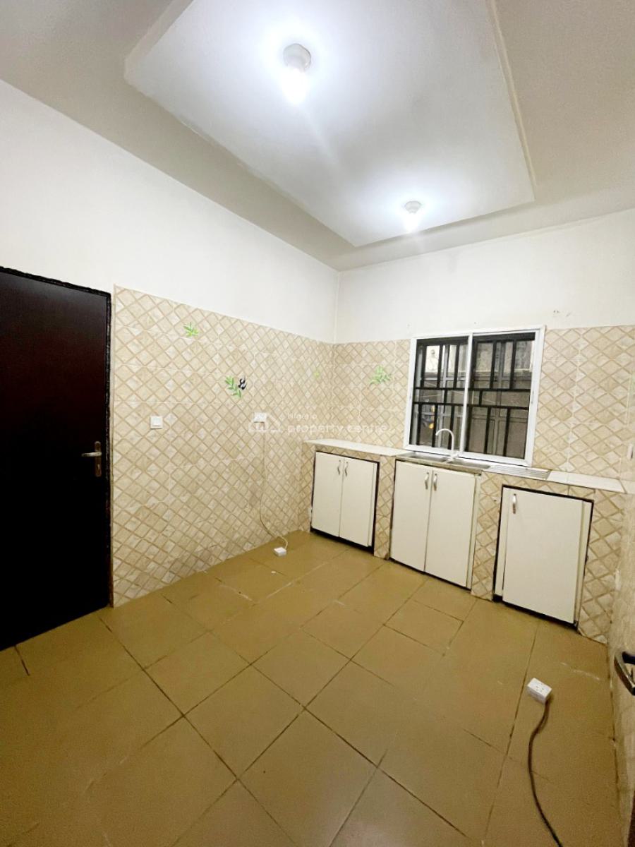 Lovely 3 Bedroom Flat in a Secure Environment, By Bergers Clinic, Life Camp, Abuja, Flat / Apartment for Rent