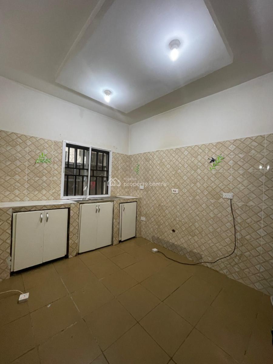 Lovely 3 Bedroom Flat in a Secure Environment, By Bergers Clinic, Life Camp, Abuja, Flat / Apartment for Rent