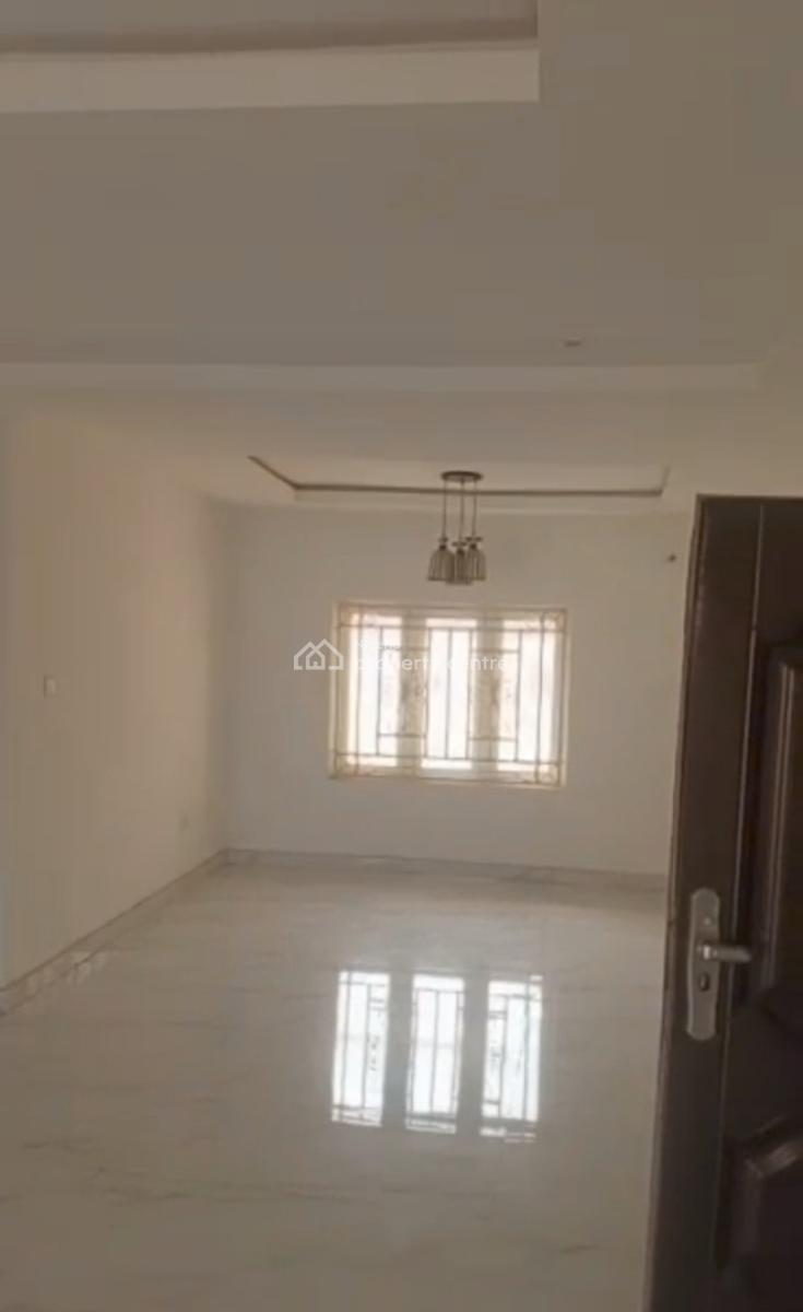 Newly Built 3bedroom, in an Estate, Guzape District, Abuja, Flat / Apartment for Rent