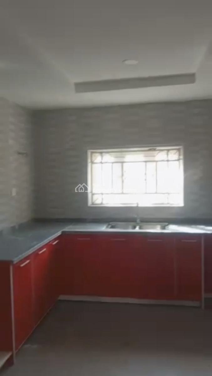 Newly Built 3bedroom, in an Estate, Guzape District, Abuja, Flat / Apartment for Rent