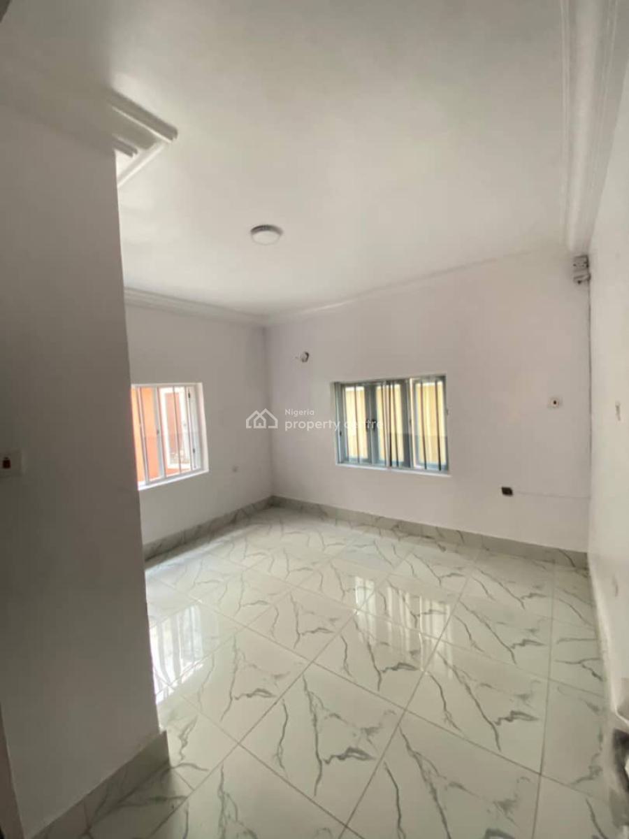 Well Maintained 2 Bedrooms, Chevron Drive, Lekki, Lagos, House for Rent