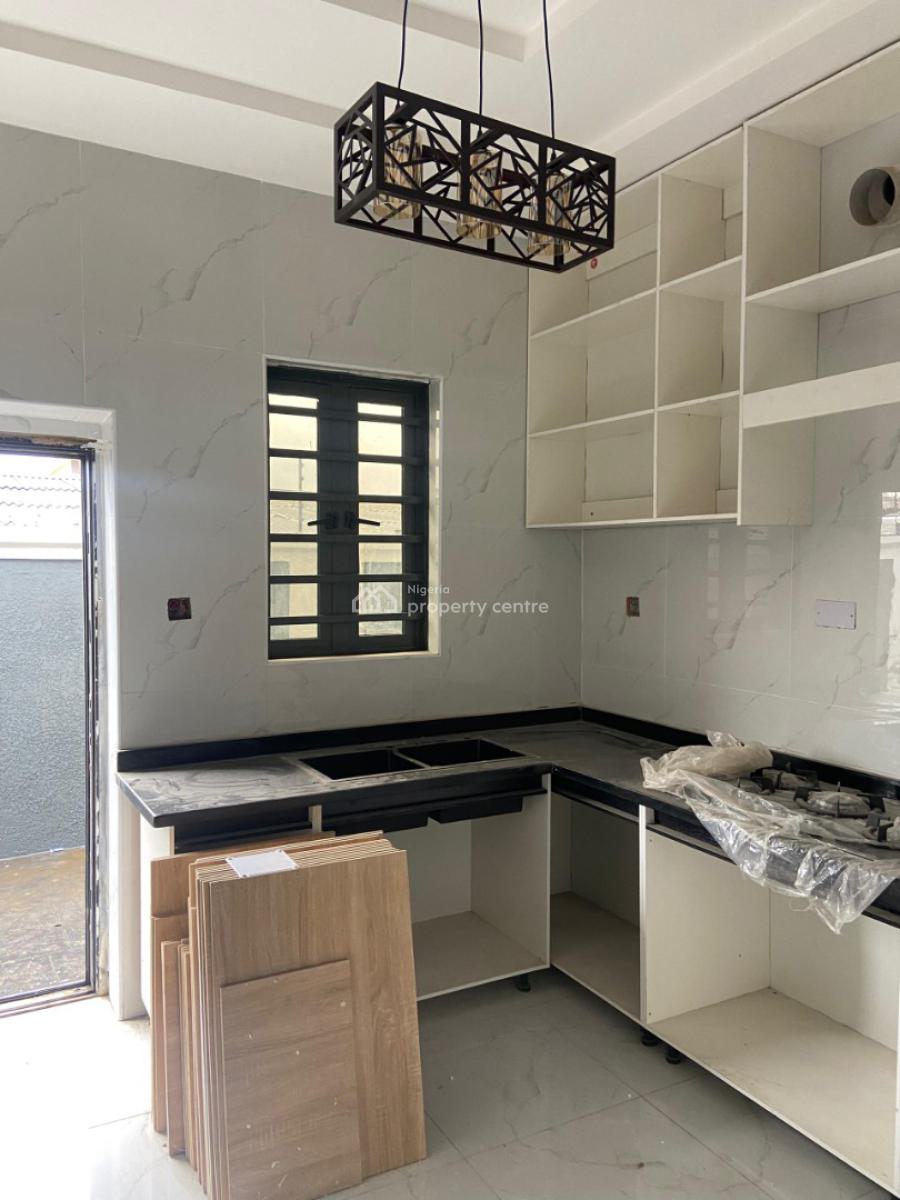 4 Bedroom Terrace Duplex with Bq, Olowora, Magodo, Lagos, Terraced Duplex for Sale