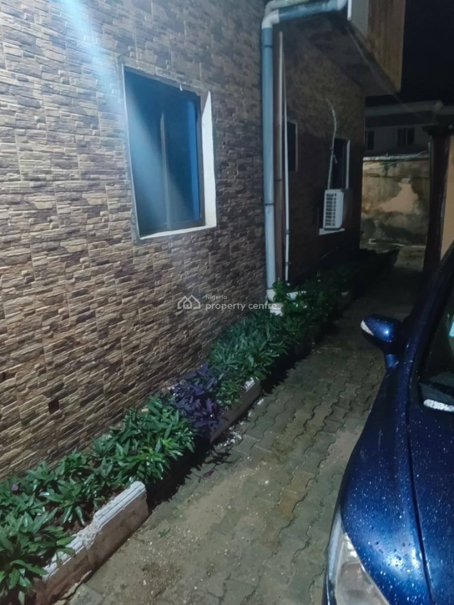 Very Tiny One Room Bq, Admiralty Homes Estate, Alpha Beach Road, New-road Bustop, Igbo Efon, Lekki, Lagos, Self Contain (single Rooms) for Rent
