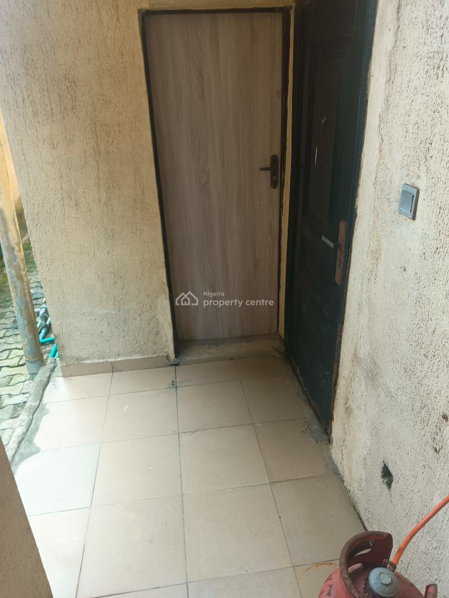 Very Tiny One Room Bq, No Kitchen, Admiralty Homes Estate, Alpha Beach Road, New-road Bus-stop, Igbo Efon, Lekki, Lagos, Self Contain (single Rooms) for Rent