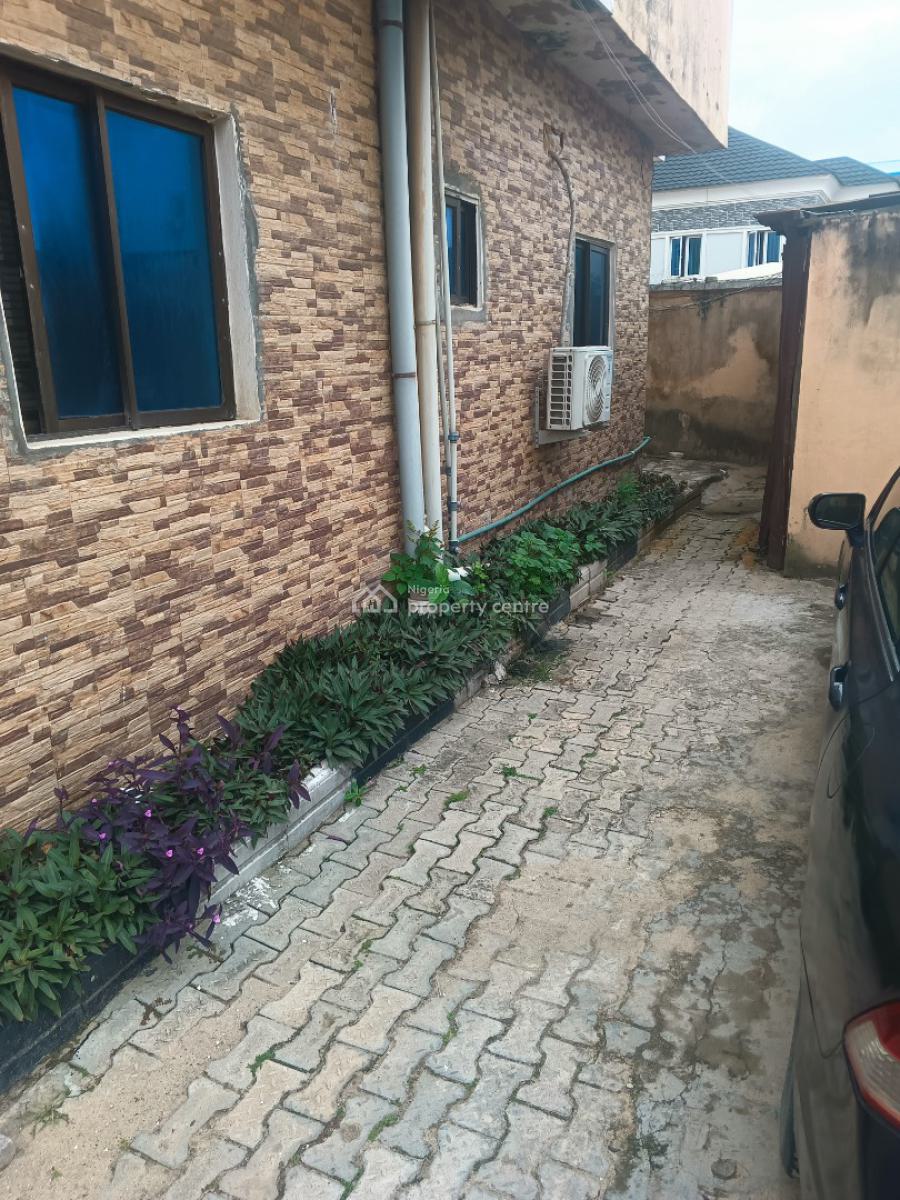 Very Tiny One Room Bq, No Kitchen, Admiralty Homes Estate, Alpha Beach Road, New-road Bus-stop, Igbo Efon, Lekki, Lagos, Self Contain (single Rooms) for Rent
