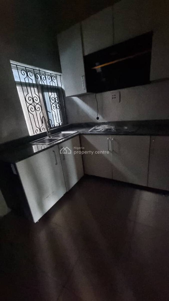 2 Bedroom Apartment in a Serene Estate, Ikota - Lekki, Lekki, Lagos, Flat / Apartment for Rent
