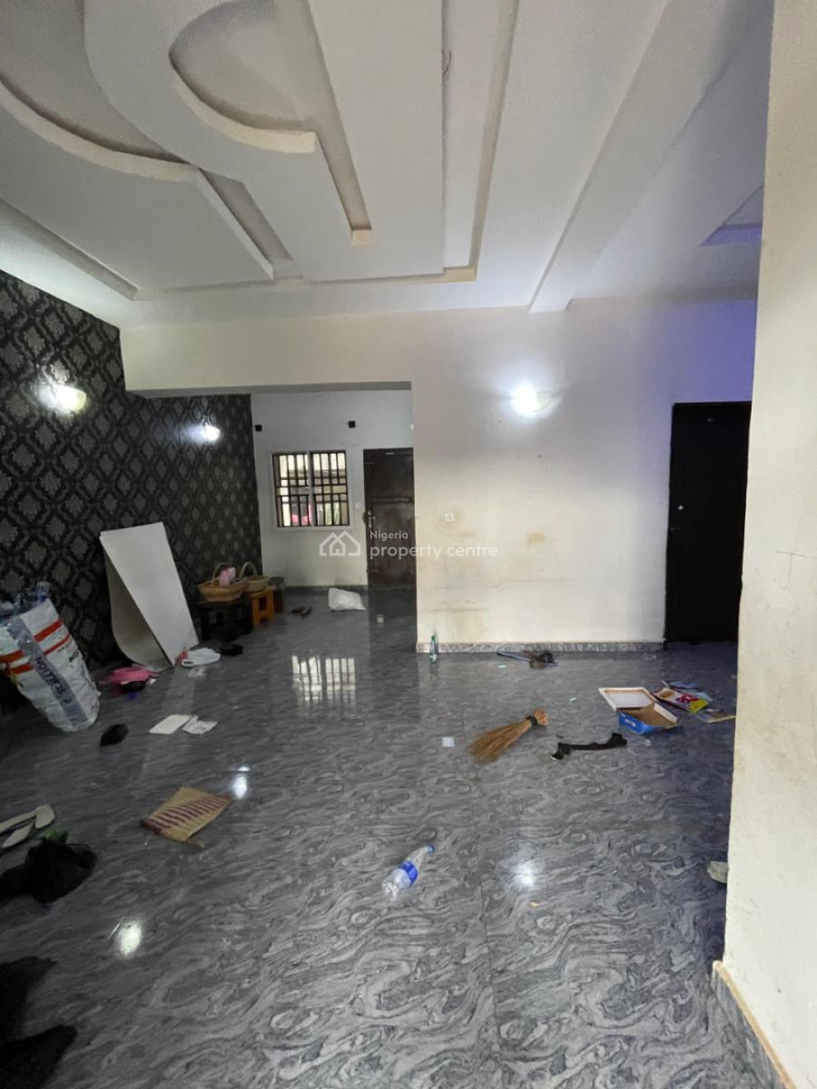 Standard 3 Bedroom Flat, Life Camp After Berger Yard By Nigerian Ghana School, Life Camp, Abuja, Flat / Apartment for Rent