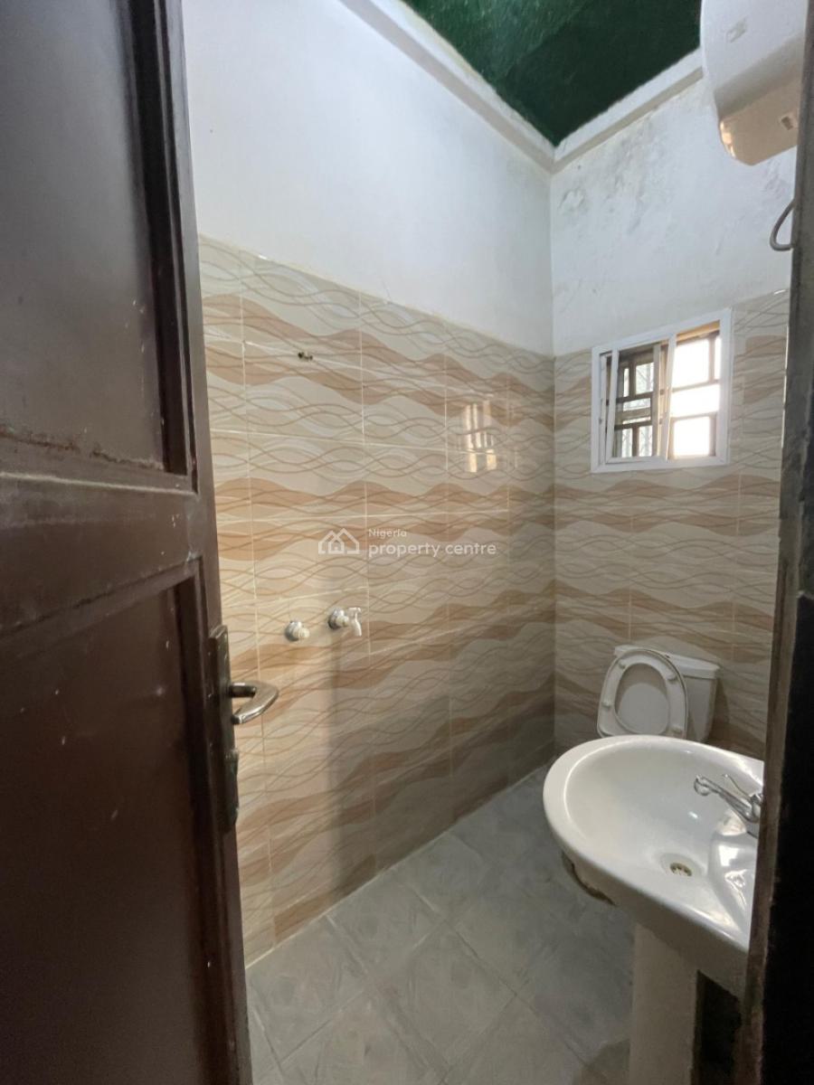 Standard 3 Bedroom Flat, Life Camp After Berger Yard By Nigerian Ghana School, Life Camp, Abuja, Flat / Apartment for Rent