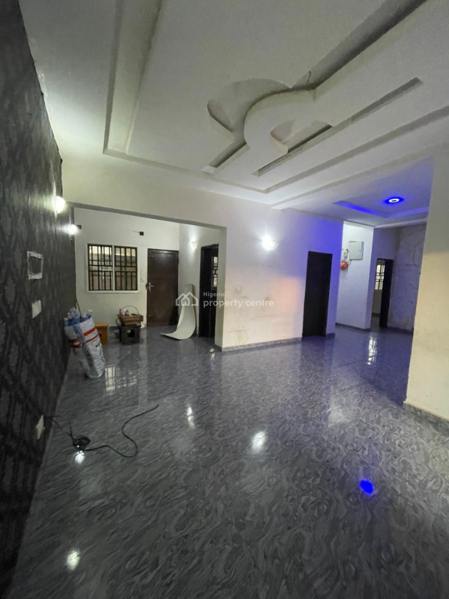 Standard 3 Bedrooms Flat, After Berger Yard, By Nigerian - Ghana School, Life Camp, Abuja, Flat / Apartment for Rent
