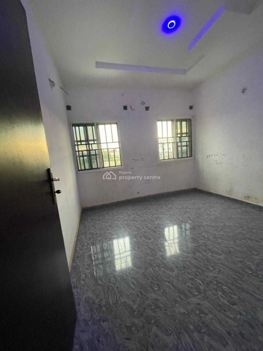 Standard 3 Bedrooms Flat, After Berger Yard, By Nigerian - Ghana School, Life Camp, Abuja, Flat / Apartment for Rent