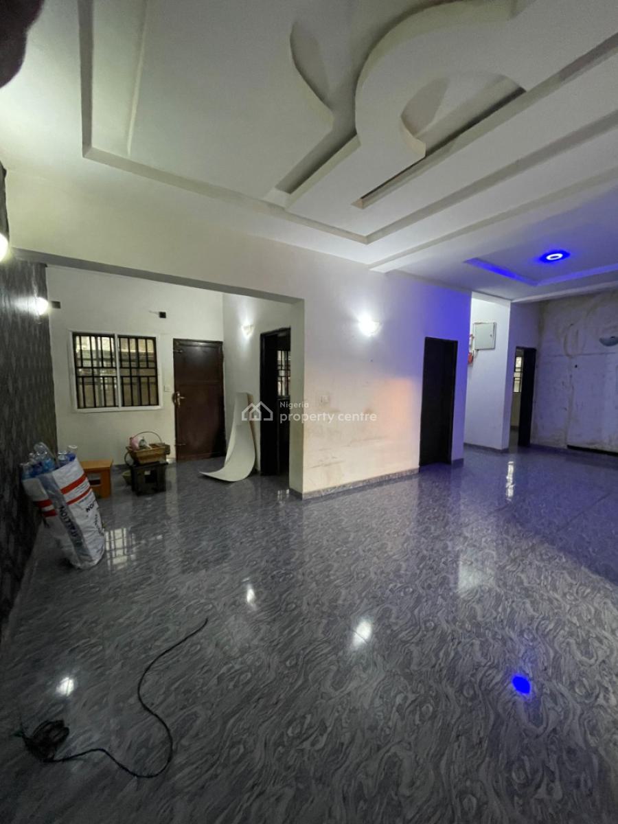 Standard 3 Bedrooms Flat, After Berger Yard, By Nigerian - Ghana School, Life Camp, Abuja, Flat / Apartment for Rent
