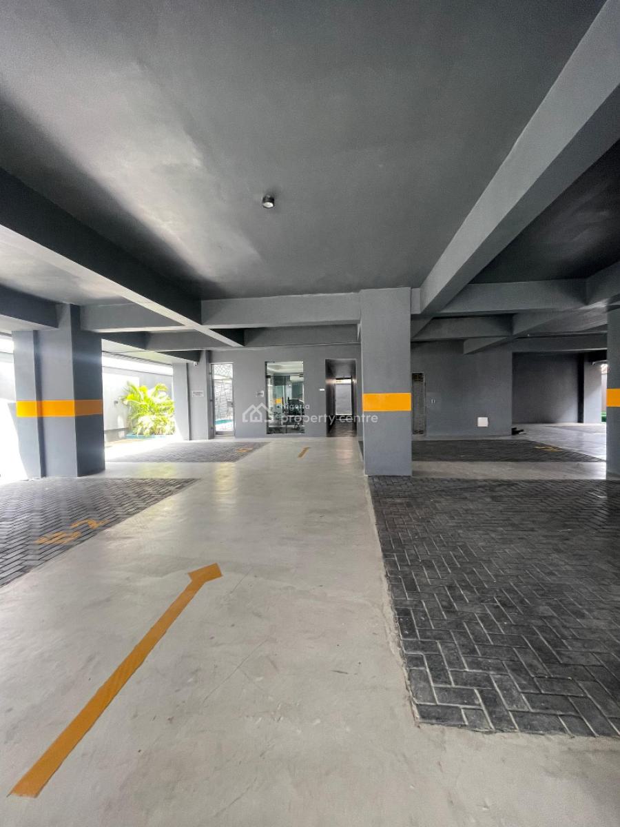 Luxurious 4 Bedroom Maisonette Fully Serviced with a Pool, Lekki Phase 1, Lekki, Lagos, Flat / Apartment for Sale