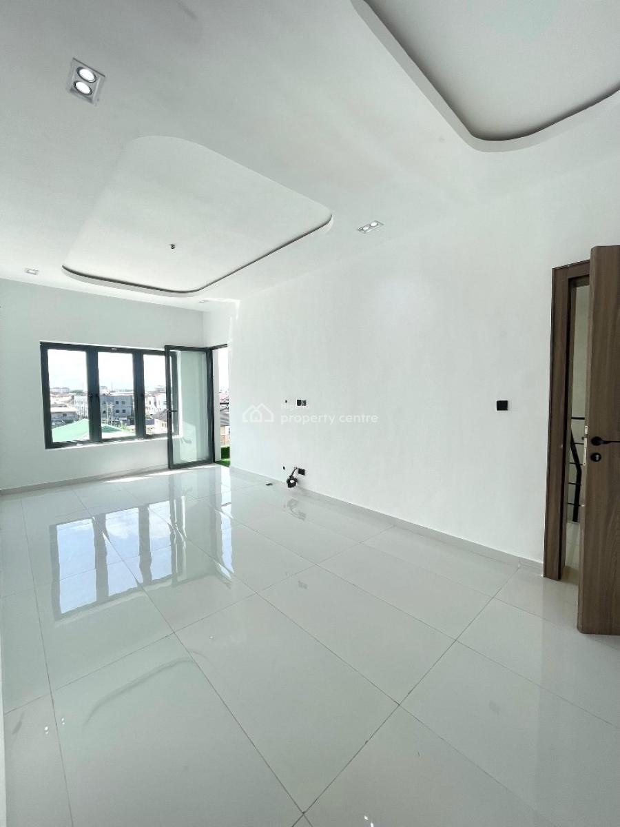 Luxurious 4 Bedroom Maisonette Fully Serviced with a Pool, Lekki Phase 1, Lekki, Lagos, Flat / Apartment for Sale