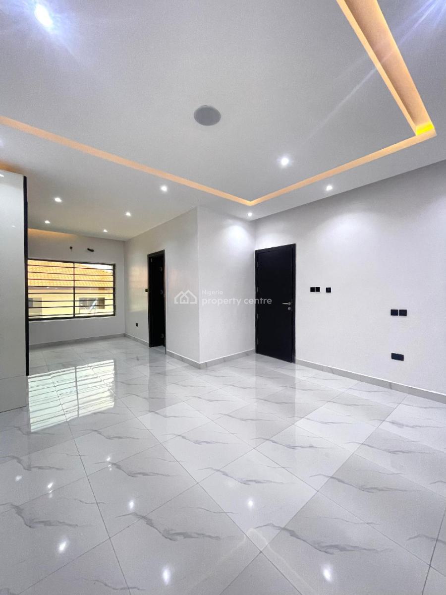 3 Bedroom Serviced Apartment with an Elevator and Bq, Lekki Phase 1, Lekki, Lagos, Flat / Apartment for Sale
