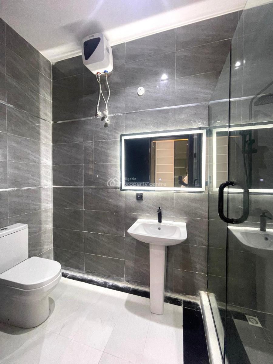 3 Bedroom Serviced Apartment with an Elevator and Bq, Lekki Phase 1, Lekki, Lagos, Flat / Apartment for Sale