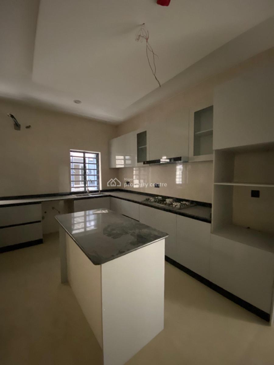 One Last Available Unit of a Luxury 3 Bedroom Apartment, Lekki Phase 1, Lekki, Lagos, Block of Flats for Sale