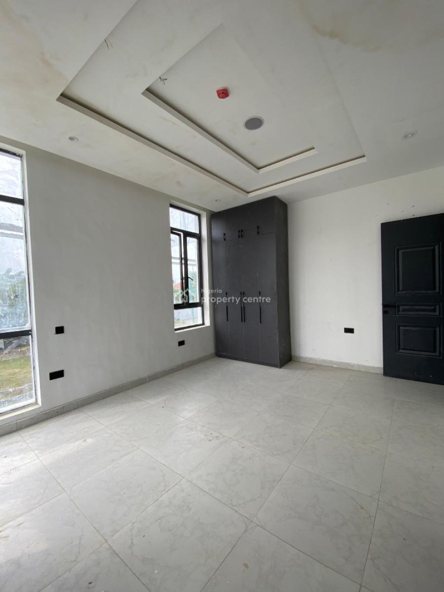 Newly Built 2 Bedroom Apartment with Swimming Pool, Gym , Bq, Lekki Phase 1, Lekki, Lagos, Block of Flats for Sale