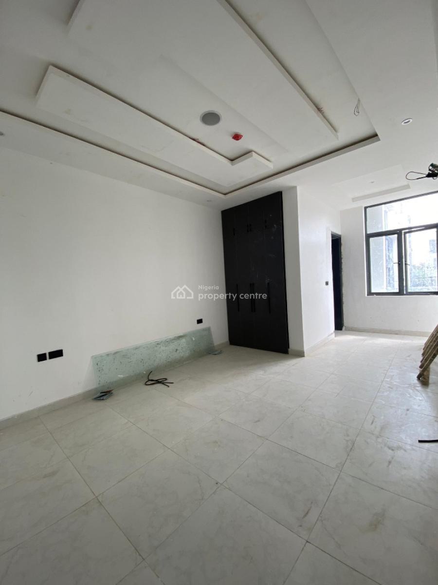 Newly Built 2 Bedroom Apartment with Swimming Pool, Gym , Bq, Lekki Phase 1, Lekki, Lagos, Block of Flats for Sale