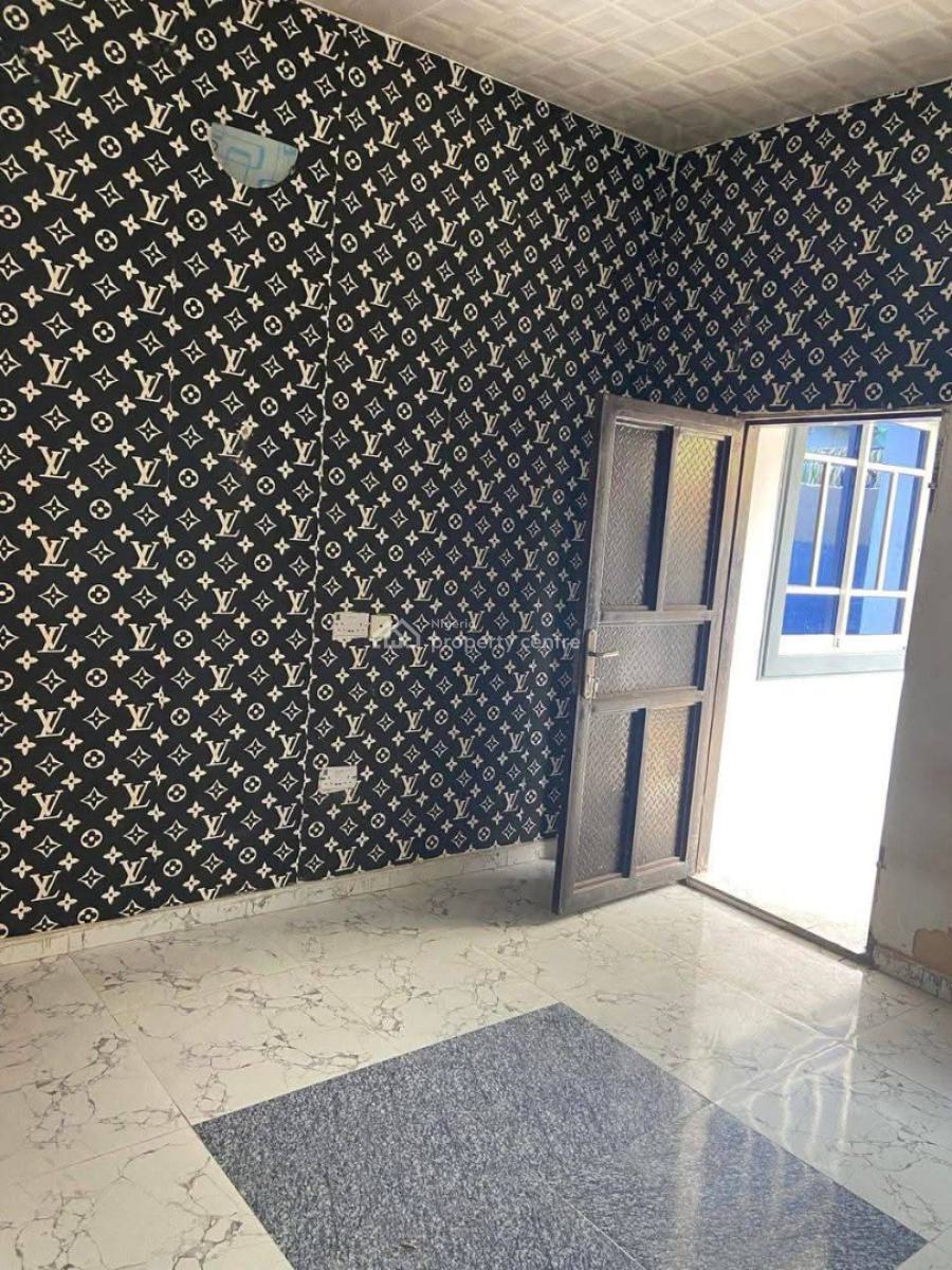 2 Bedroom Apartments, Onipanu, Shomolu, Lagos, Flat / Apartment for Rent