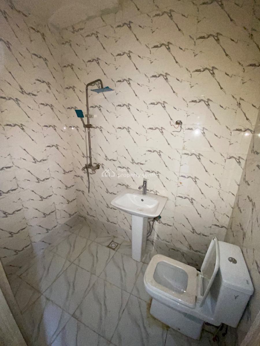 Luxury Three Bedroom Block of Flat, News Engineering, Dawaki, Gwarinpa, Abuja, Flat / Apartment for Rent