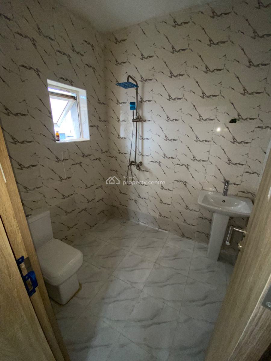 Luxury Three Bedroom Block of Flat, News Engineering, Dawaki, Gwarinpa, Abuja, Flat / Apartment for Rent