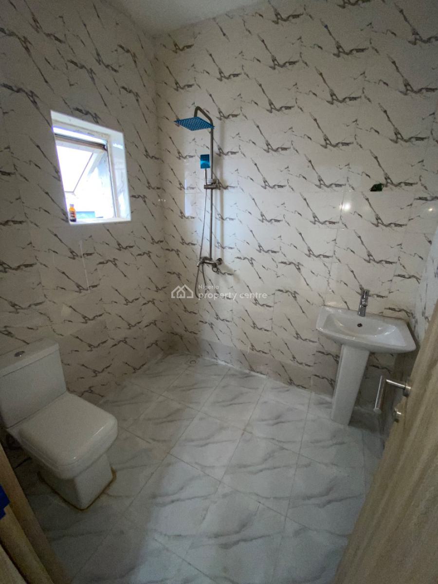 Luxury Three Bedroom Block of Flat, News Engineering, Dawaki, Gwarinpa, Abuja, Flat / Apartment for Rent