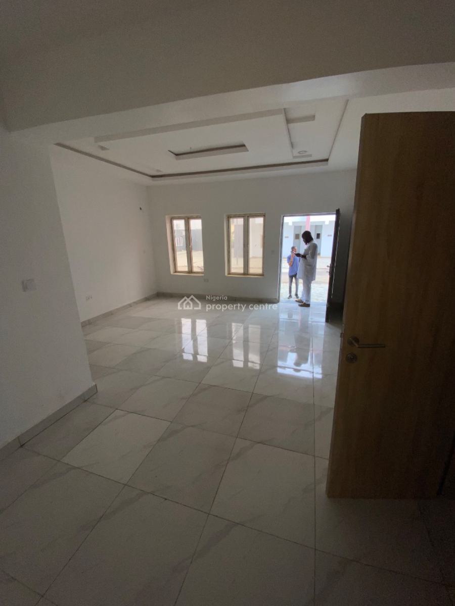 Luxury Three Bedroom Block of Flat, News Engineering, Dawaki, Gwarinpa, Abuja, Flat / Apartment for Rent