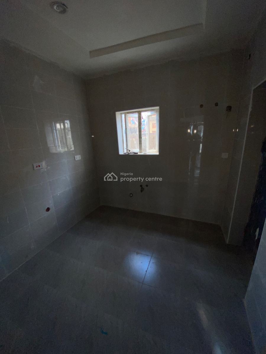 Luxury Three Bedroom Block of Flat, News Engineering, Dawaki, Gwarinpa, Abuja, Flat / Apartment for Rent