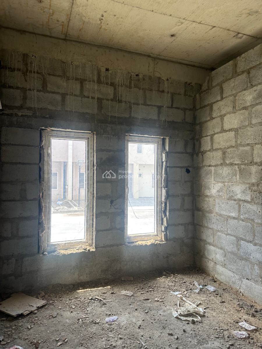 5bedroom Semi Detached Duplex with a Bq (carcass), Galadimawa, Abuja, Semi-detached Duplex for Sale
