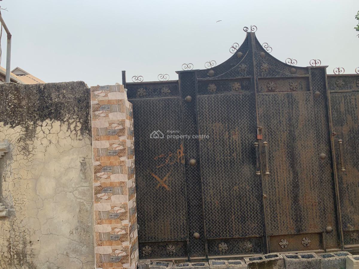 2unit of 1bedroom/1unit of 2bedroom/ Security House, 34 Damilola Ogunsanya Heritage Estate Agunfoye Igbogbo Ikorodu Lagos, Ikorodu, Lagos, Block of Flats for Sale