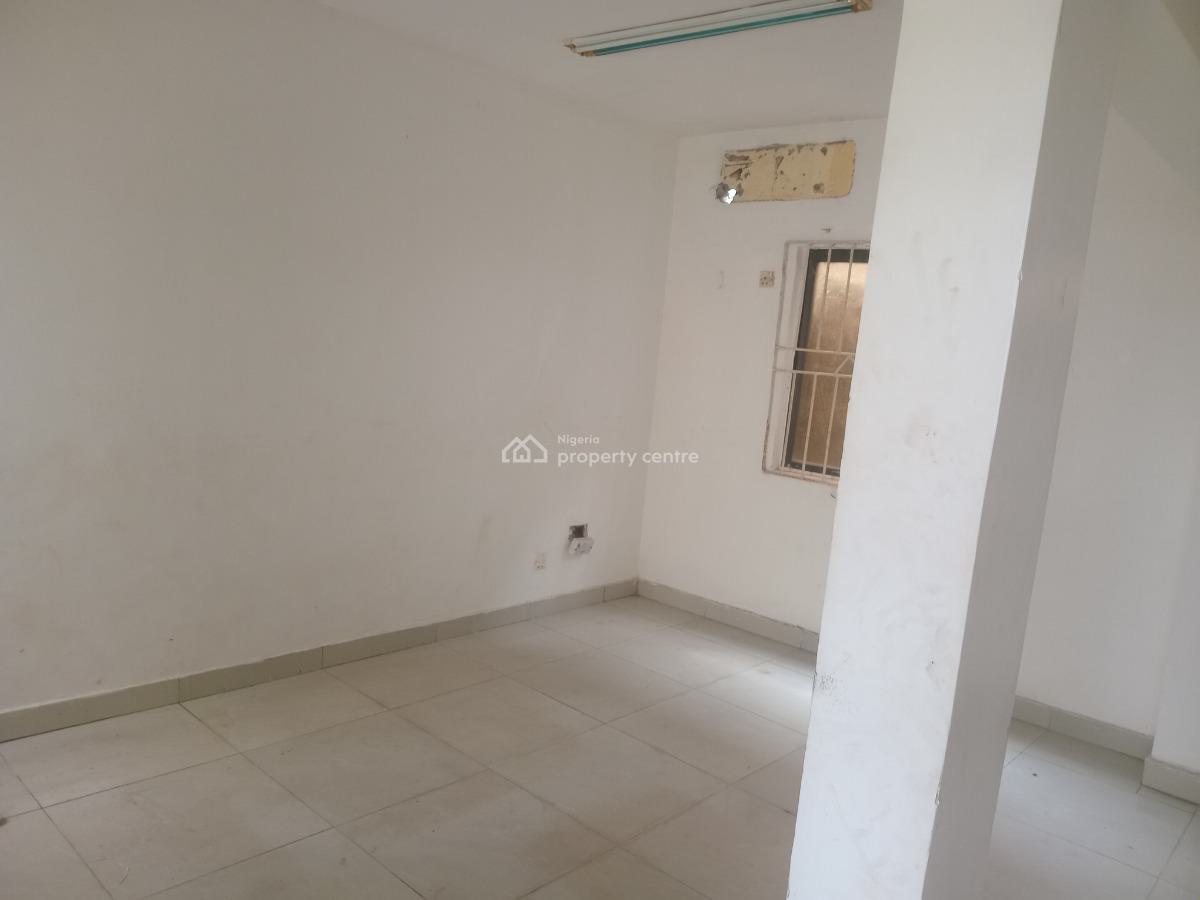 an Excellent Mini Flat Within a Seren Estate, Lafiaji Street,  Dolphin Estate, Ikoyi, Lagos, Flat / Apartment for Rent
