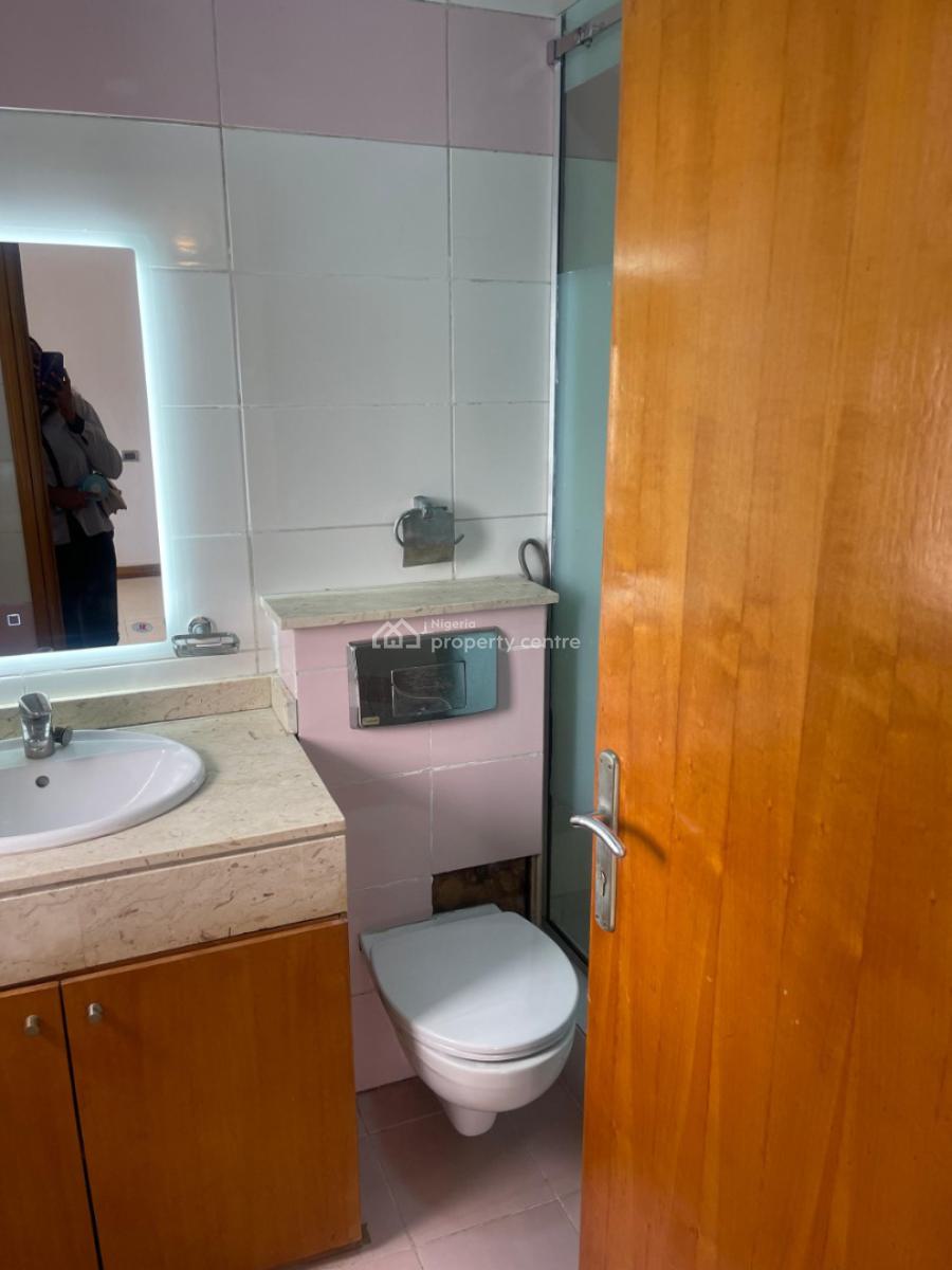Clean and Spacious 3bedroom Flat with Bq, Gym and Swimmingpool, Ikoyi, Lagos, Flat / Apartment for Rent
