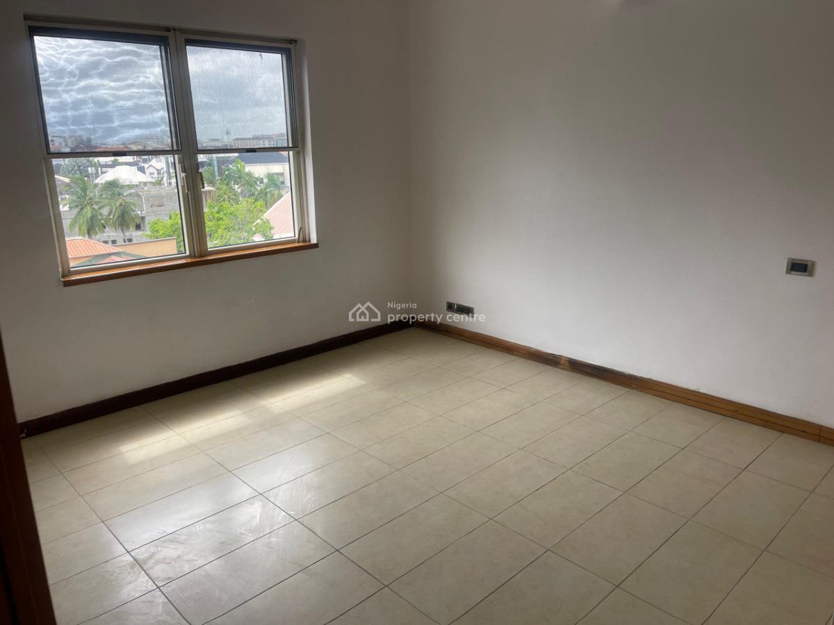 Clean and Spacious 3bedroom Flat with Bq, Gym and Swimmingpool, Ikoyi, Lagos, Flat / Apartment for Rent