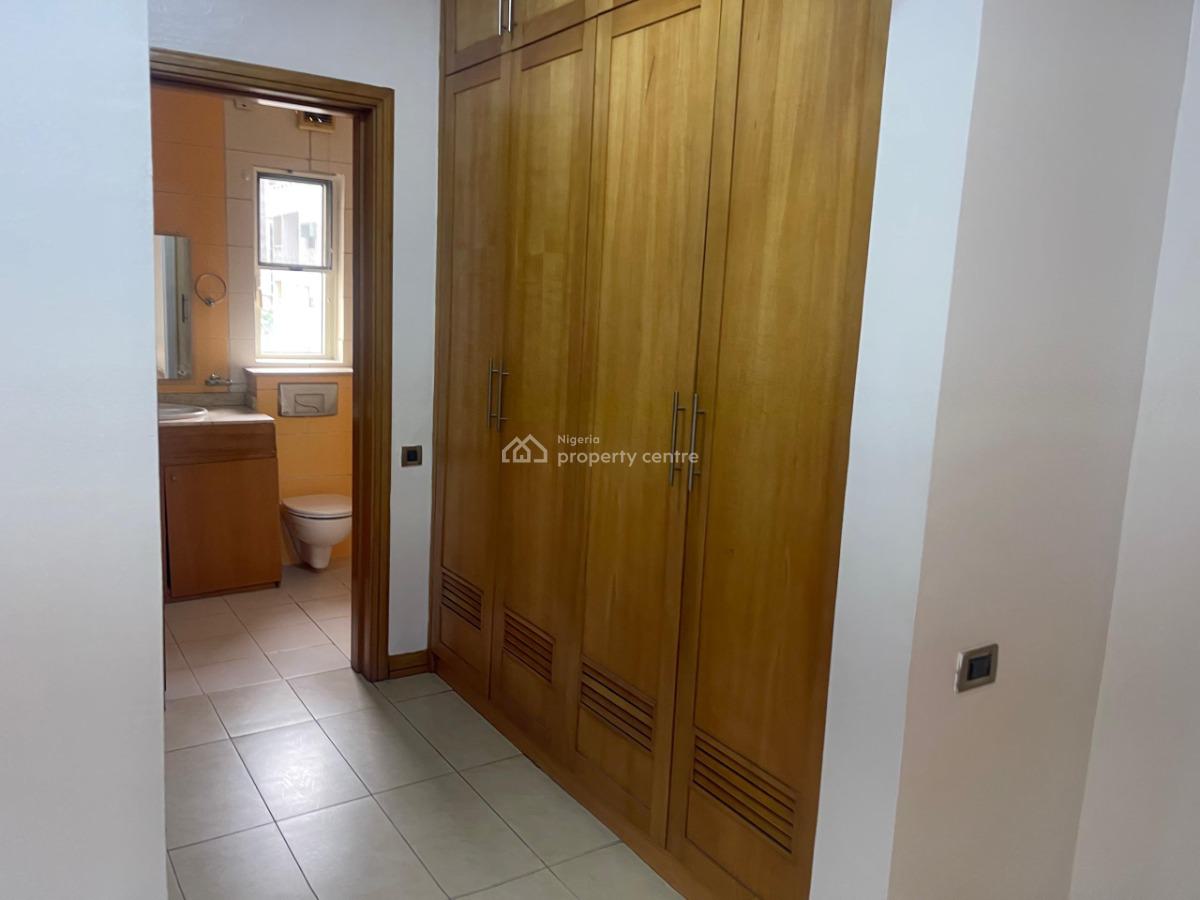 Clean and Spacious 3bedroom Flat with Bq, Gym and Swimmingpool, Ikoyi, Lagos, Flat / Apartment for Rent
