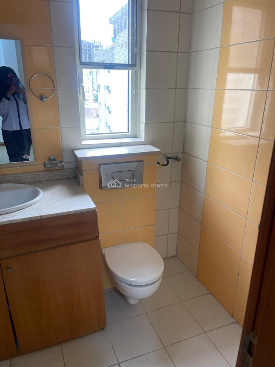 Clean and Spacious 3bedroom Flat with Bq, Gym and Swimmingpool, Ikoyi, Lagos, Flat / Apartment for Rent