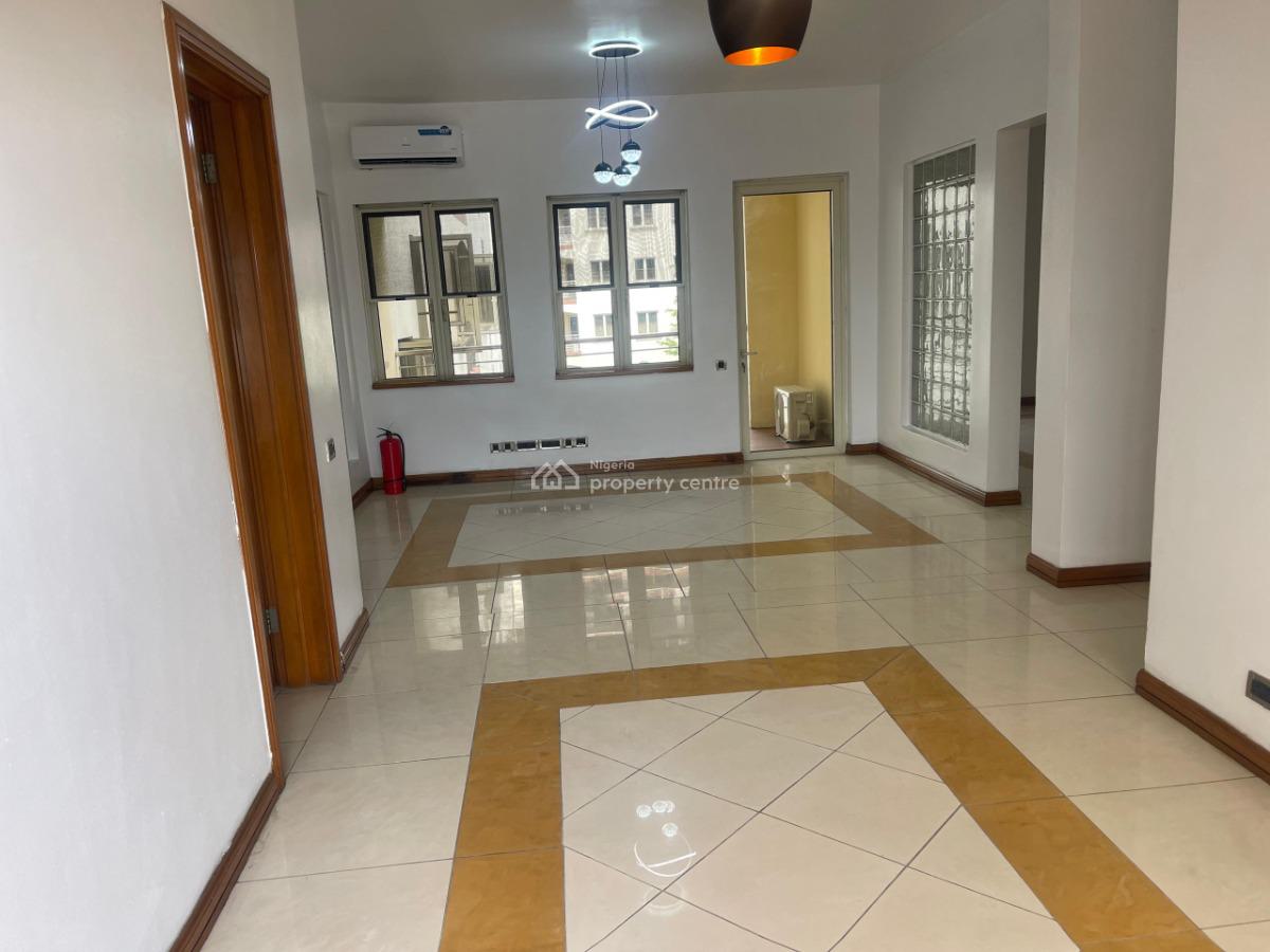Clean and Spacious 3bedroom Flat with Bq, Gym and Swimmingpool, Ikoyi, Lagos, Flat / Apartment for Rent