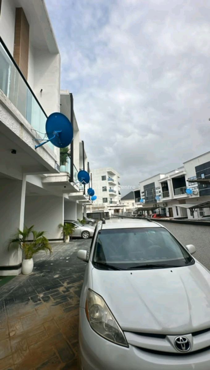 a 4bedroom Terrace Duplex, Ikota Gra, Lekki, Lagos, Terraced Duplex for Sale