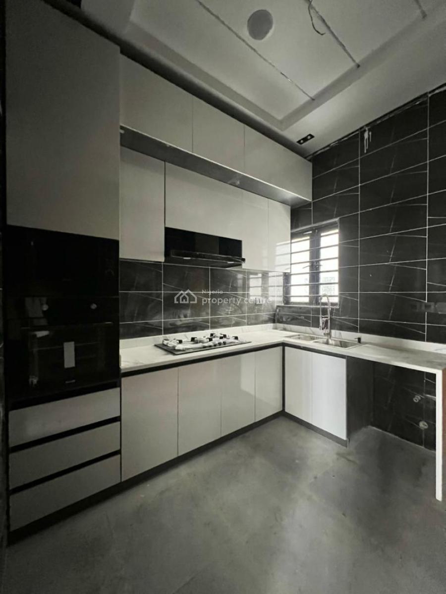 Exquisitely Built 4 Bedroom Terrace Duplex Within an Estate, Ikota, Lekki, Lagos, Terraced Duplex for Sale