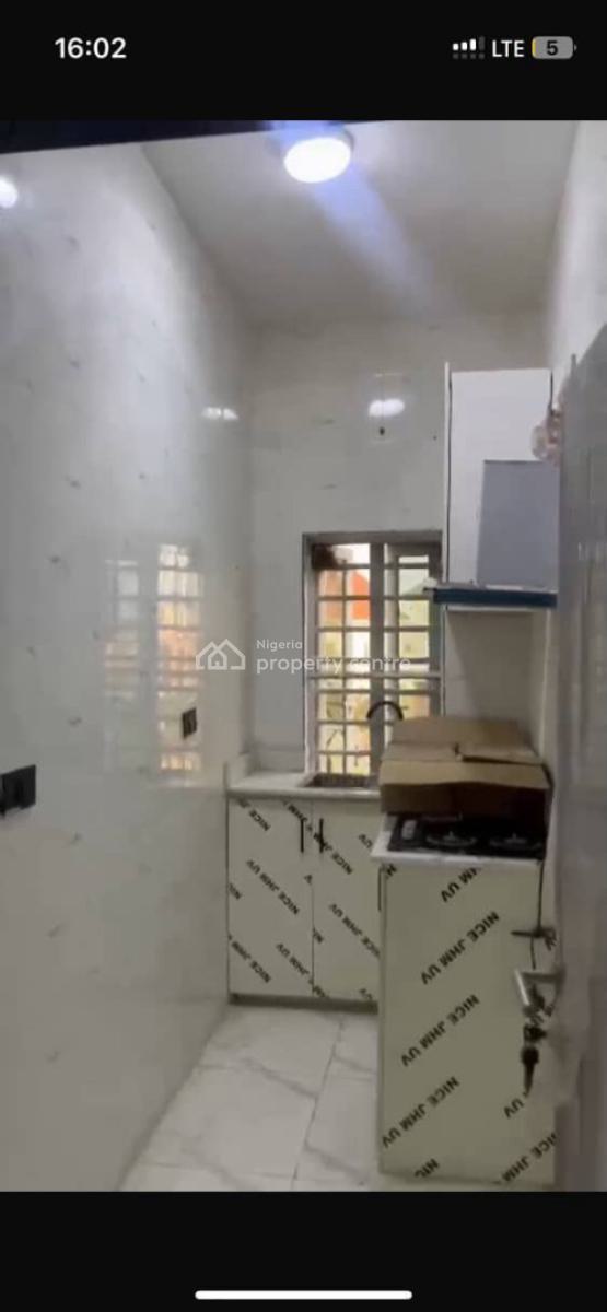 1 Bedroom Apartment, New Road, Lekki, Lagos, Flat / Apartment for Sale