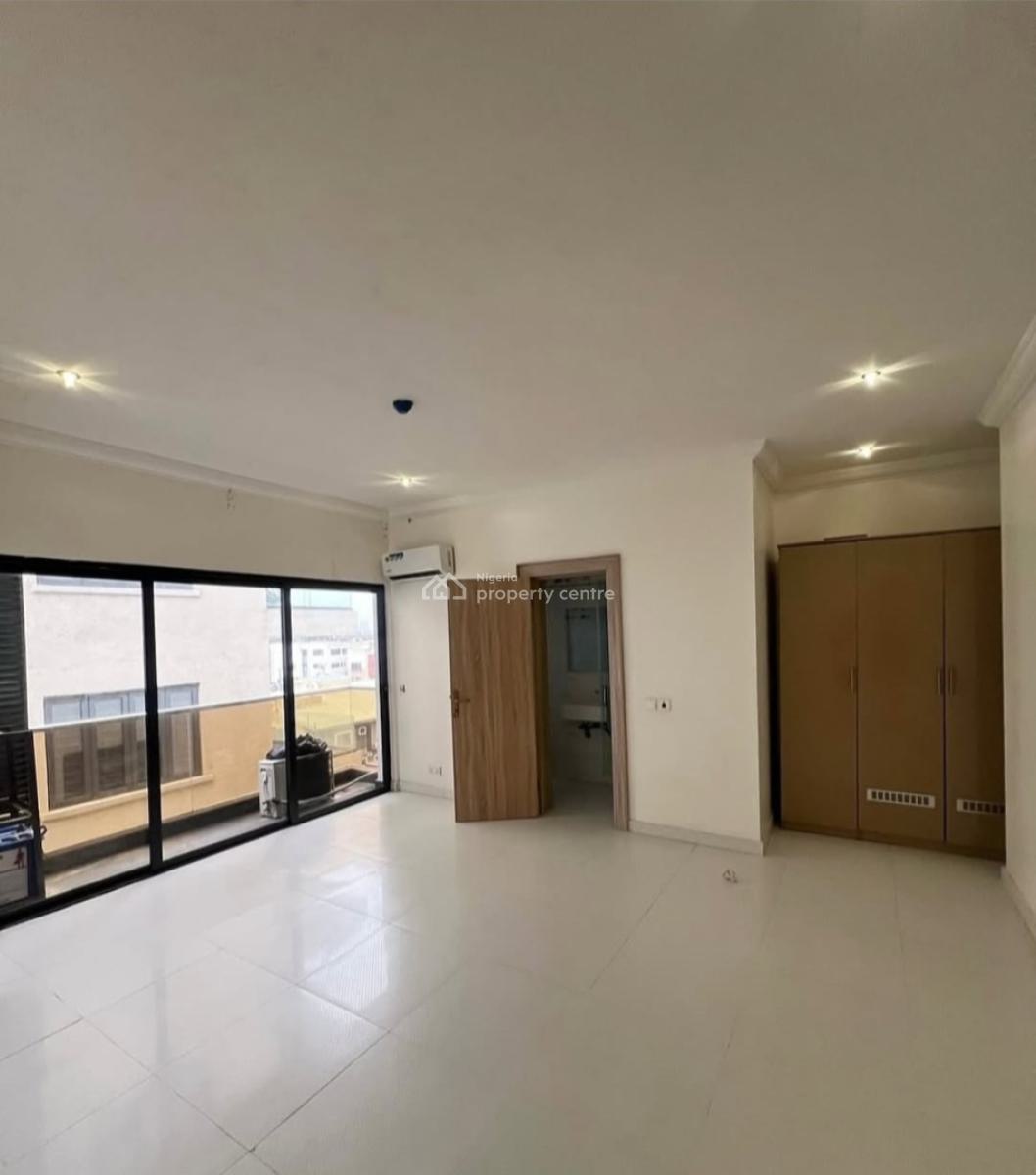 This Is a Compact and Serviced with 24/7 Power Supply 3 Bedroom En-sui, Ikoyi, Lagos, Flat / Apartment for Rent