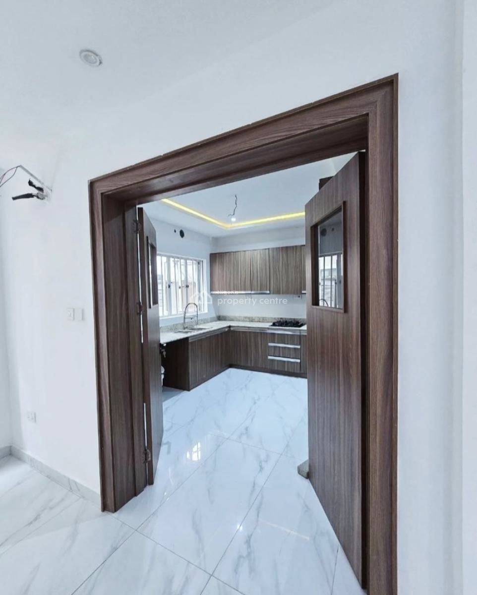 Tastefully Finished and Serviced 4 Bedroom En-suite Terraced Duplex Wi, Lekki Phase 1, Lekki, Lagos, Terraced Duplex for Rent