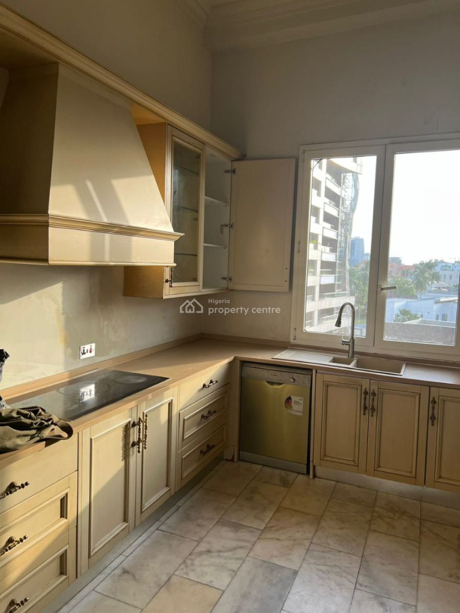 3 Bedroom Apartment with a Gym and Swimming Pool, Ikoyi, Lagos, Flat / Apartment for Rent